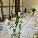 Hiestand's Gaestehaus - Weingut & Hofbrennerei Casa de hóspedes 3*