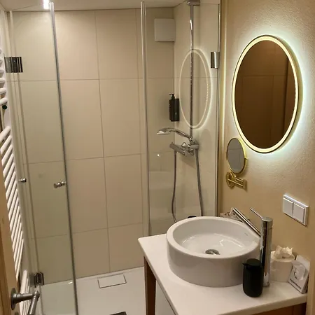 招待所 Hiestands Gaestehaus - Weingut & Hofbrennerei 3*