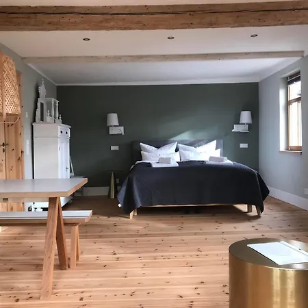 Hiestand's Gaestehaus - Weingut & Hofbrennerei Casa de hóspedes